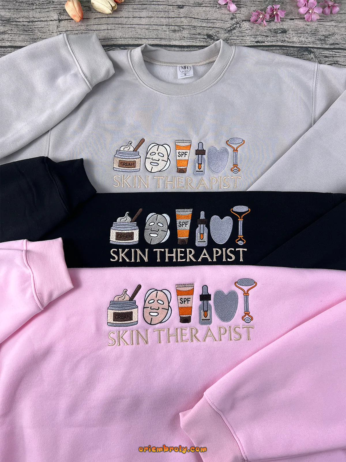 Skin Therapist Sweatshirt – Esthetician Gift Crewneck, Custom Skincare Apparel for Licensed Beautician, Spa Professional Sweater