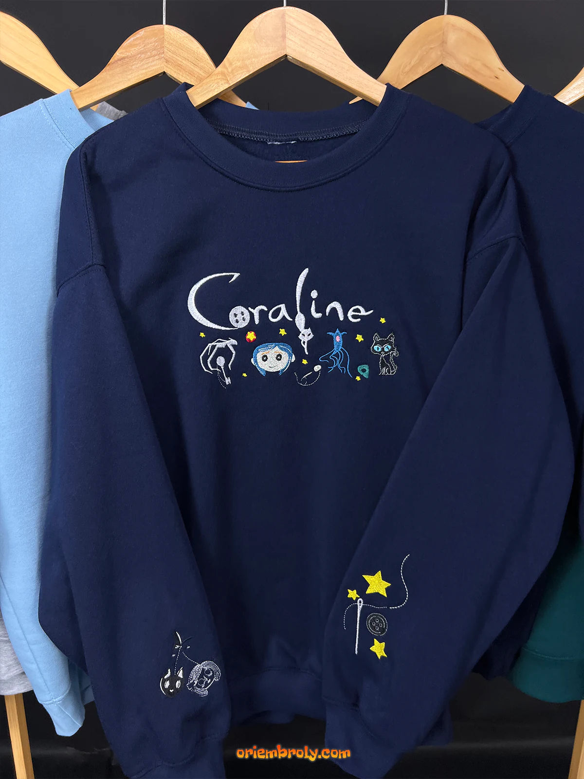 Cartoon horror shirt with creepy doll embroidery