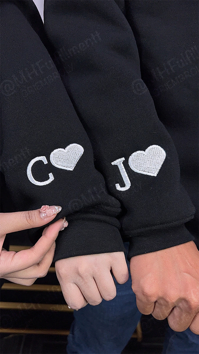 Cozy sweatshirt with dragon couple design