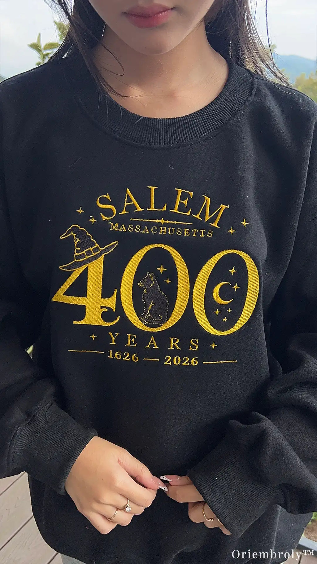 Salem Massachusetts 400 Years Witch Hat Moon Embroidered Black Sweatshirt