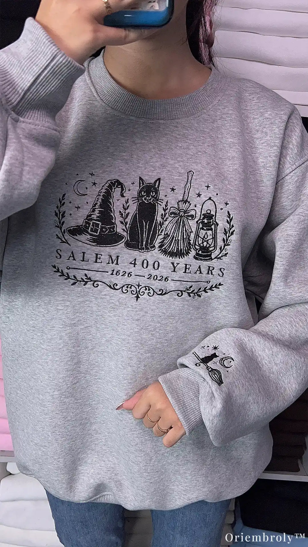 Salem 400 Years Witch Hat Black Cat Broomstick Sleeve Embroidered Grey Sweatshirt