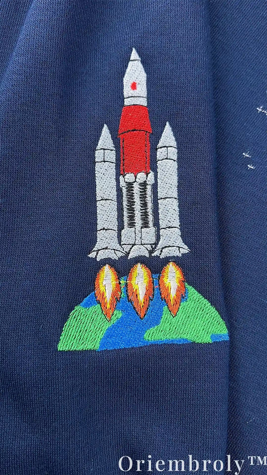 NASA Artemis II Embroidered Sweatshirt – Vintage Space Crewneck Pullover