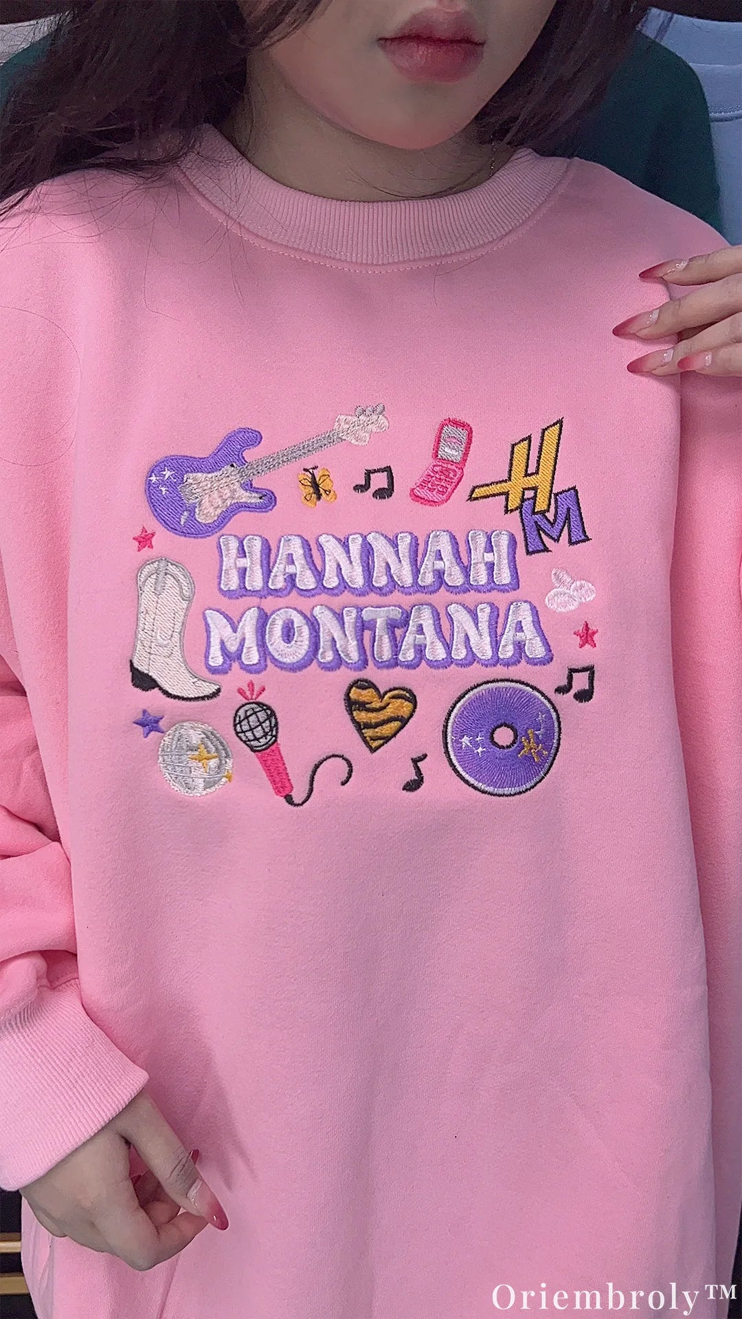 Hannah Montana Embroidered Sweatshirt – Y2K Vintage Pink Pop Star Crewneck