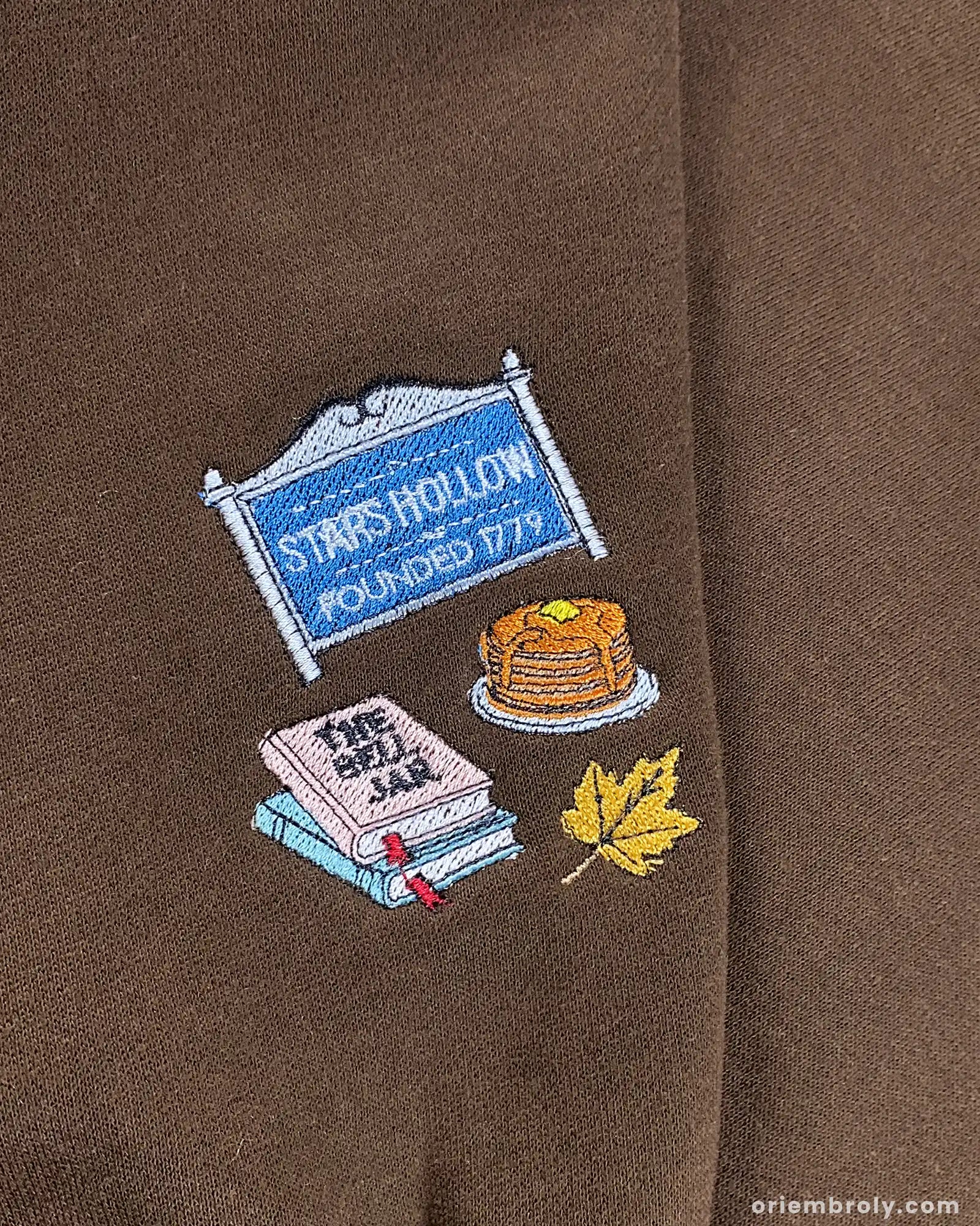 Vintage Fall Embroidered Crewneck Sweatshirt – Cozy Small-Town TV-Inspired Design