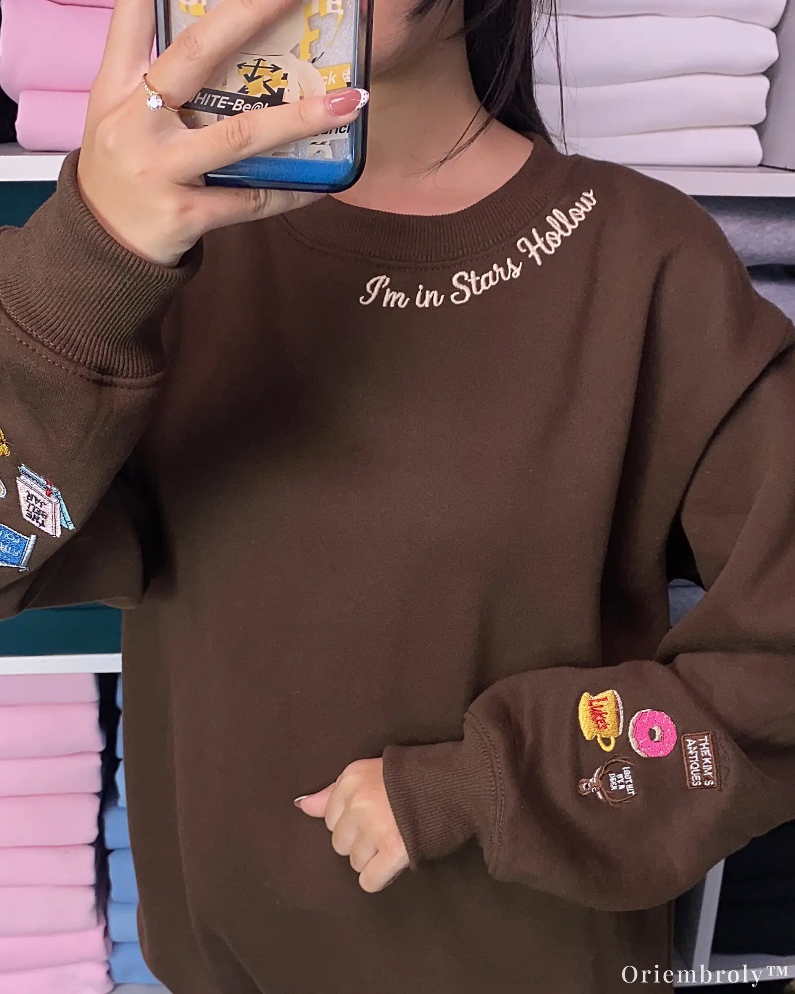 Vintage Fall Embroidered Crewneck Sweatshirt – Cozy Small-Town TV-Inspired Design