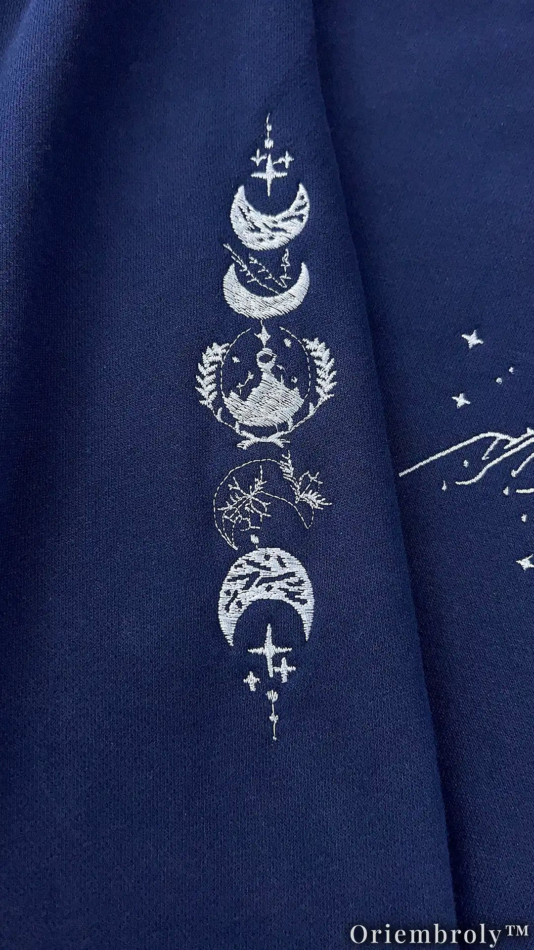 Velaris Embroidered Sweatshirt