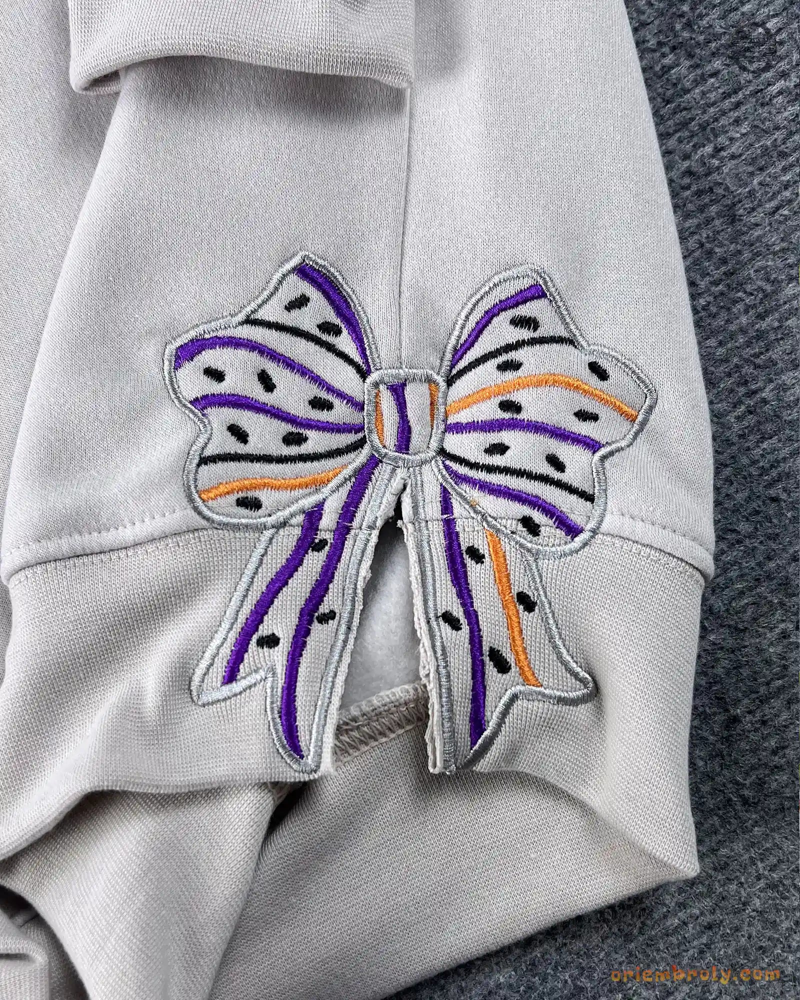 Happy Halloween Bows Embroidered Sand Crewneck Sweatshirt