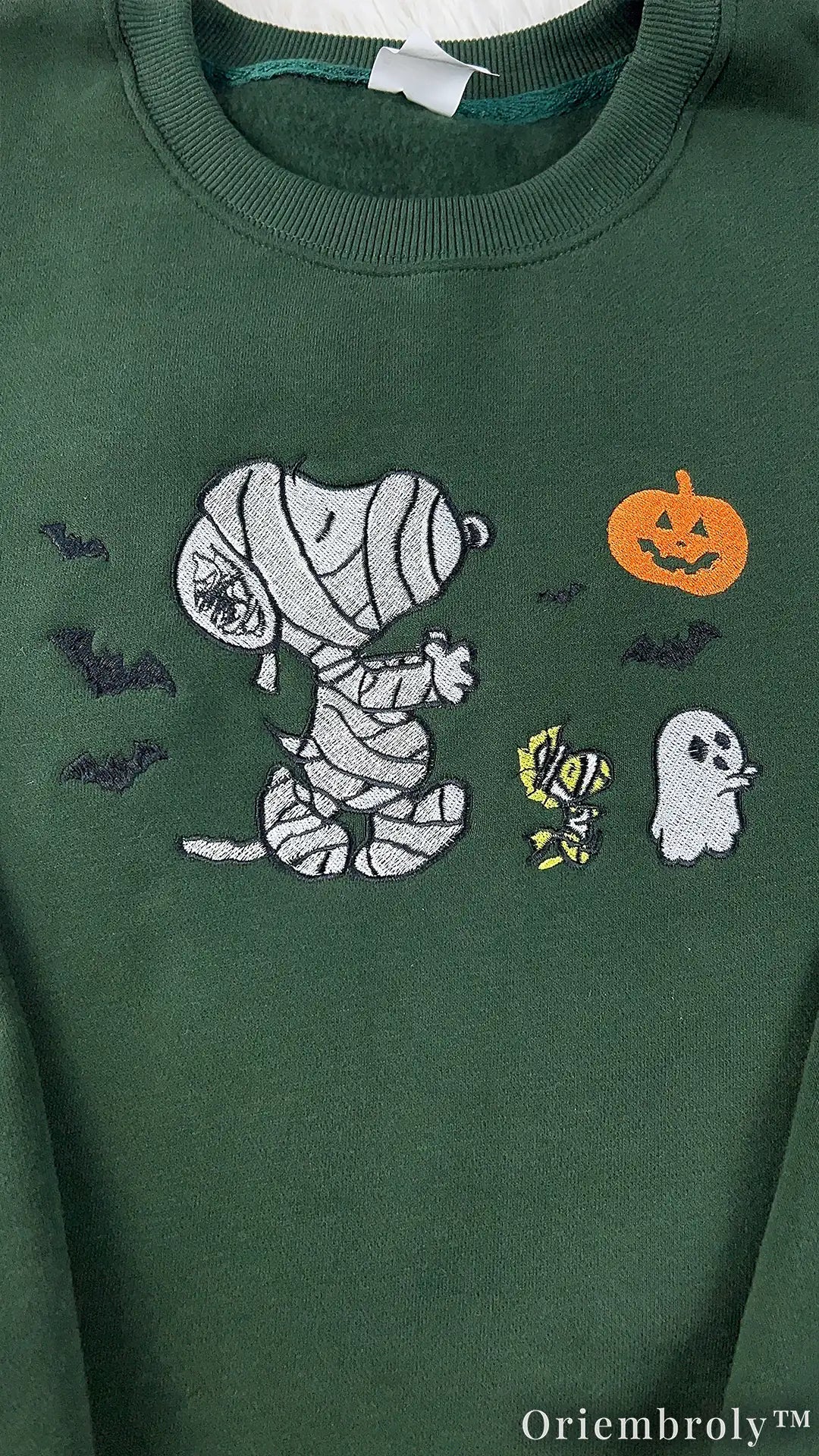 Embroidered Mummy Puppy Halloween Sweatshirt – Cute Ghost & Pumpkin Cozy Fleece Crewneck