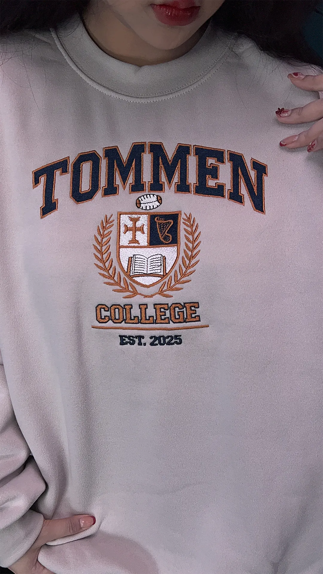 Kavanagh Tommen Embroidered Sweatshirt – Bookish College Crewneck