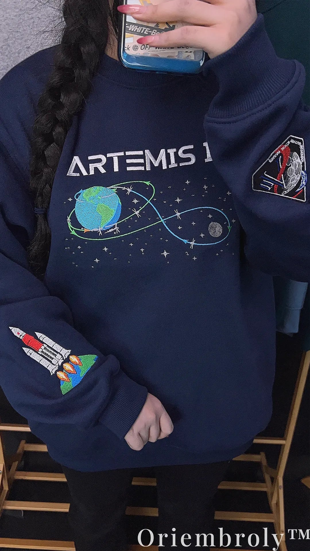 NASA Artemis II Embroidered Sweatshirt – Vintage Space Crewneck Pullover