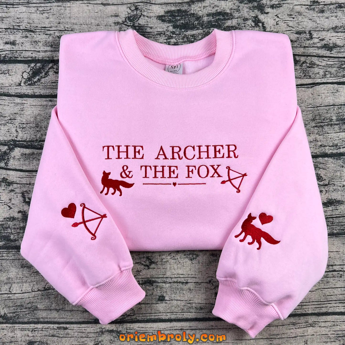 The Archer and the Fox Embroidered Sweatshirt – Fantasy Reader Shirt