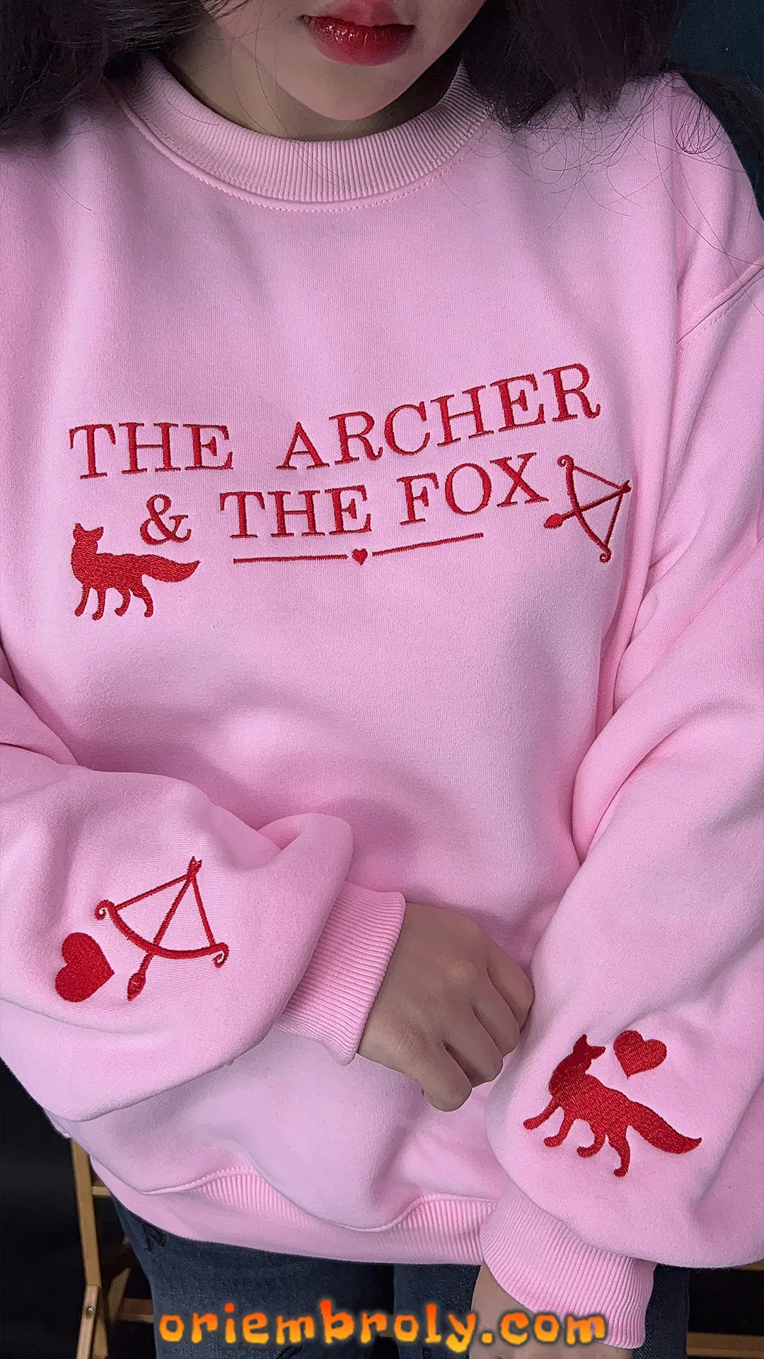 The Archer and the Fox Embroidered Sweatshirt – Fantasy Reader Shirt