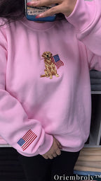 Golden Retriever American Flag Embroidered Sweatshirt – Patriotic Vintage Crewneck