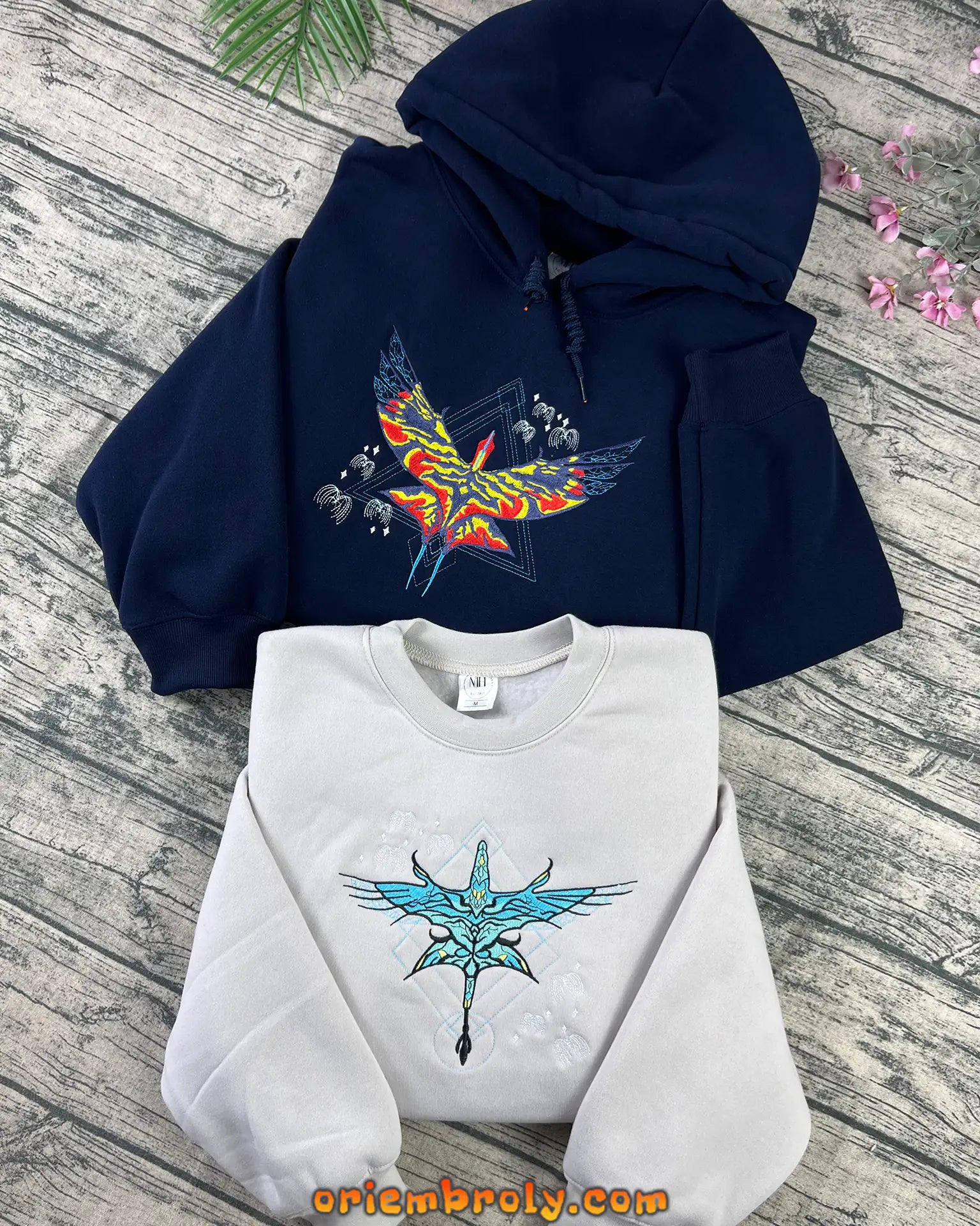 Matching Avatar hoodies for couples