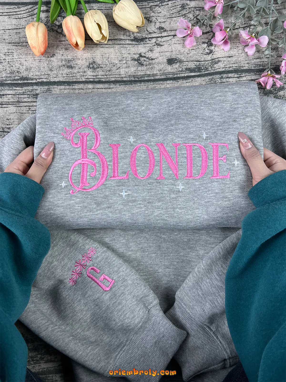 Soft pink BLONDE sweater for women