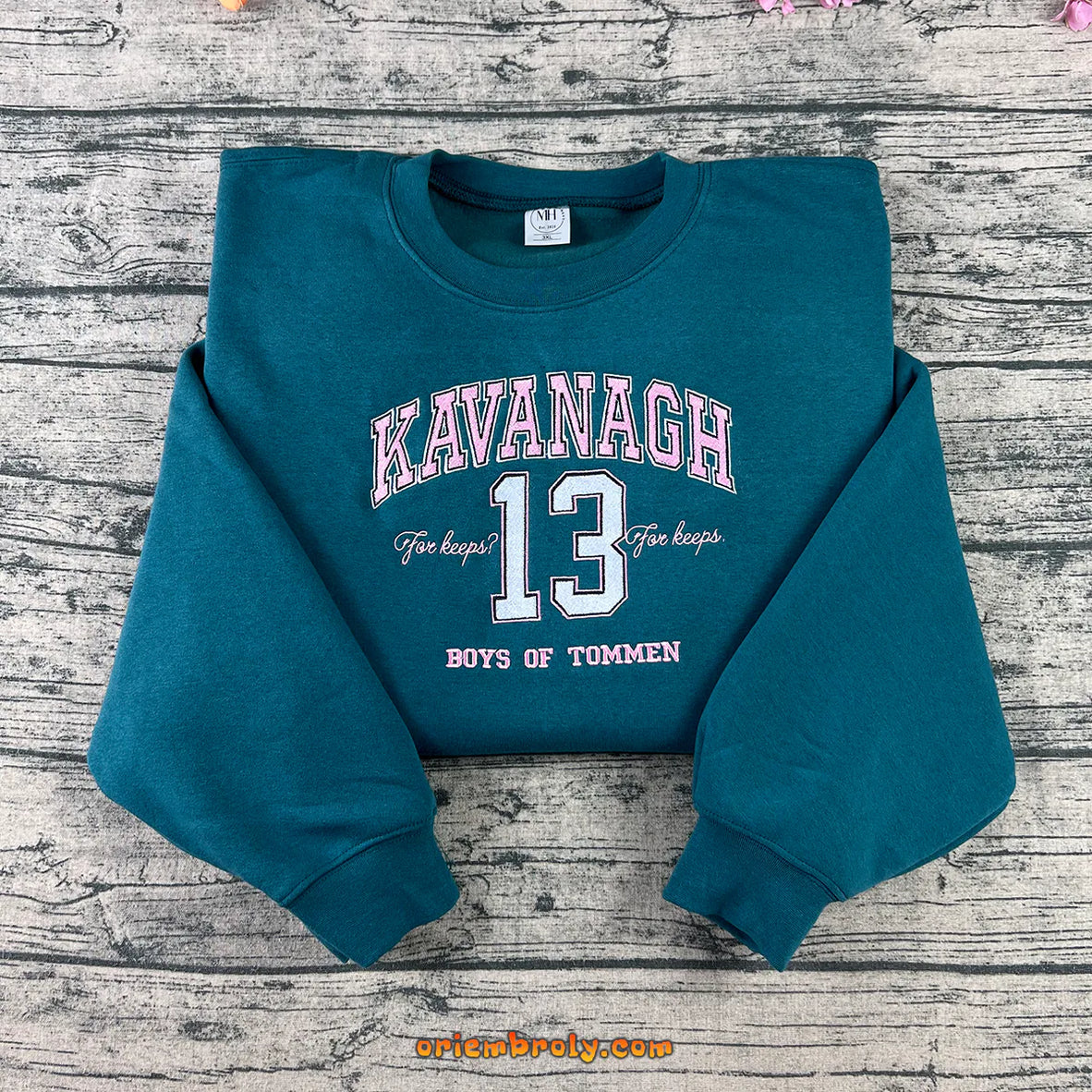 Kavanagh Embroidered Sweatshirt – Boy of Tommen Inspired