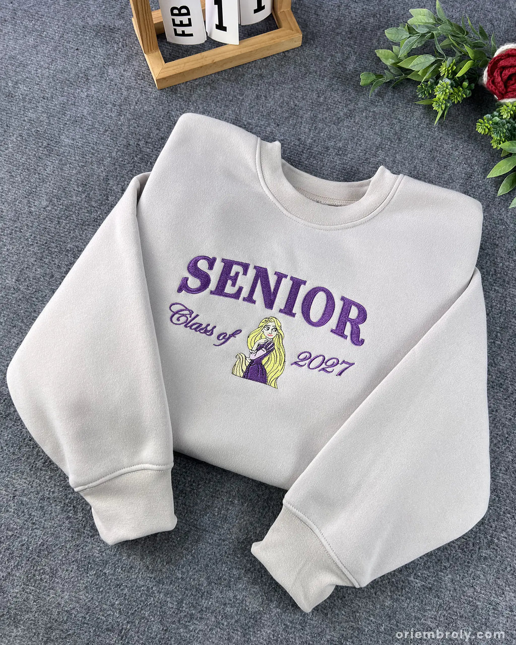 Cream embroidered Class of 2026 graduation crewneck