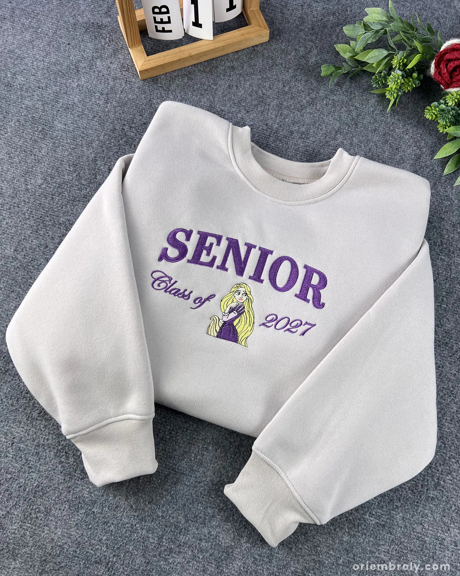 Cream embroidered Class of 2026 graduation crewneck