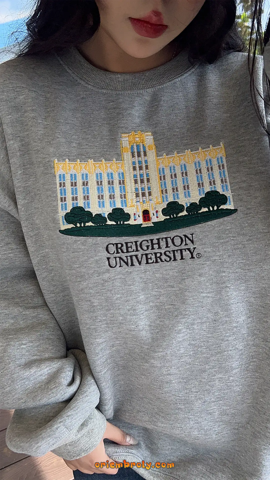 CU alumni sweatshirt with textured embroidery