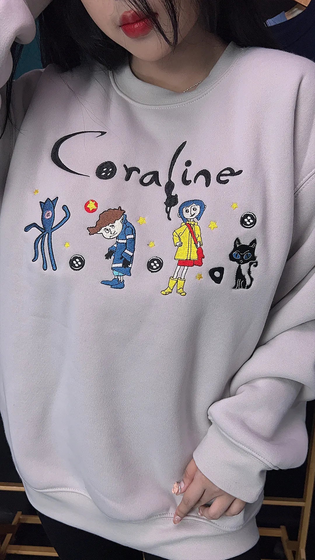 Coraline horror doll embroidered shirt – spooky Halloween sweatshirt and cartoon character hoodie