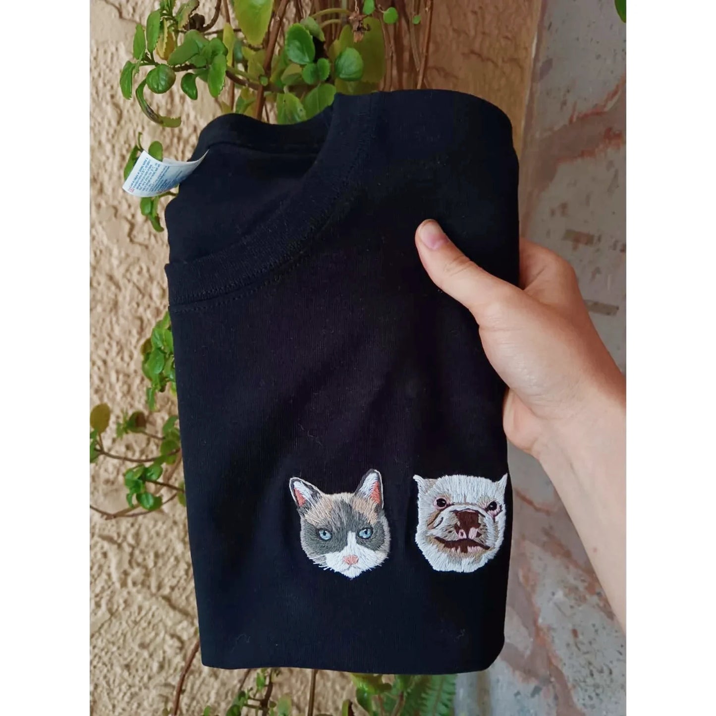 Custom embroidered pet hoodie for dogs and cats