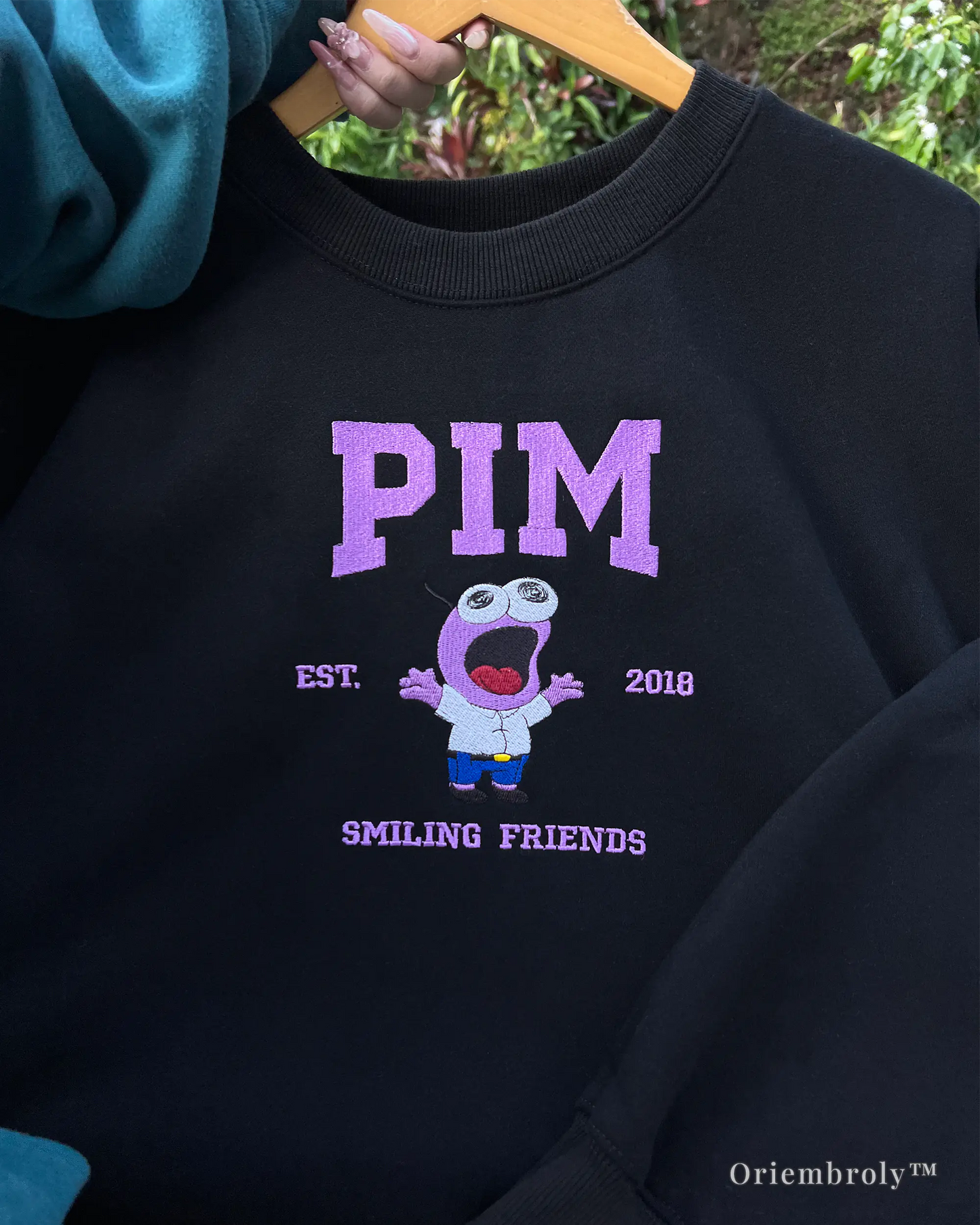 est 2018 collegiate embroidery lettering on sweatshirt