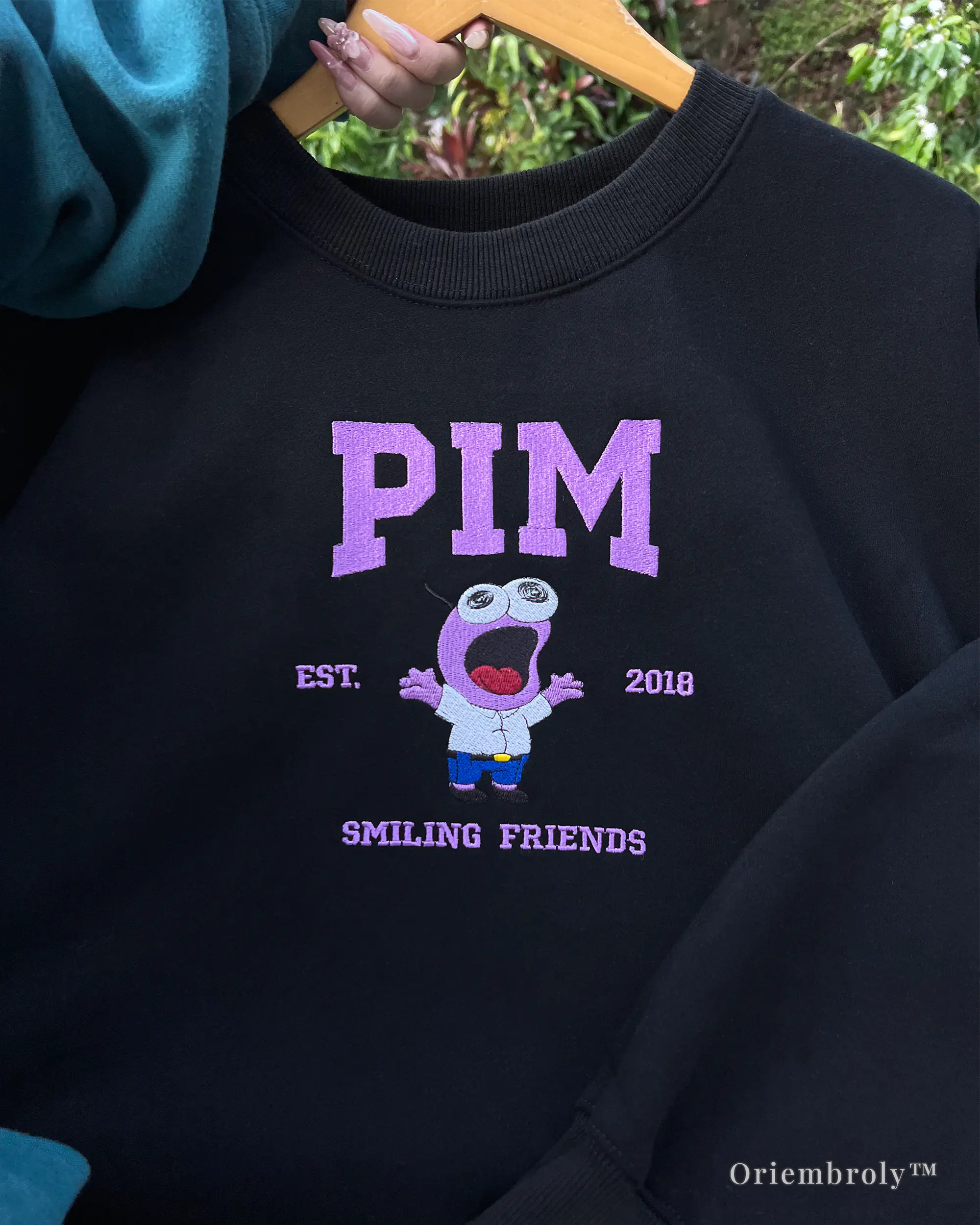 est 2018 collegiate embroidery lettering on sweatshirt