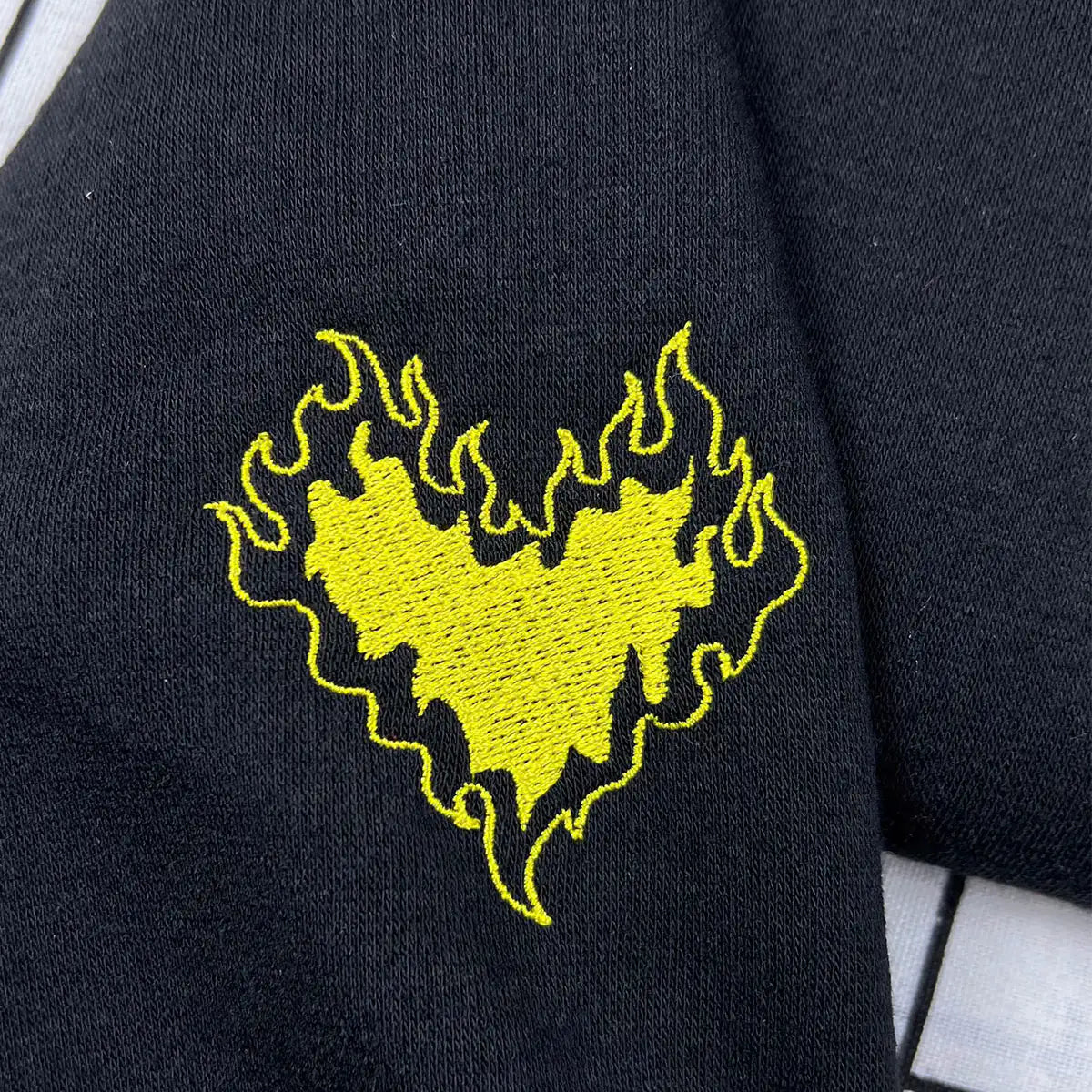 fireheart-terrasen-embroidered-sweatshirt-throne-of-glass-bookish-gift-for-mother