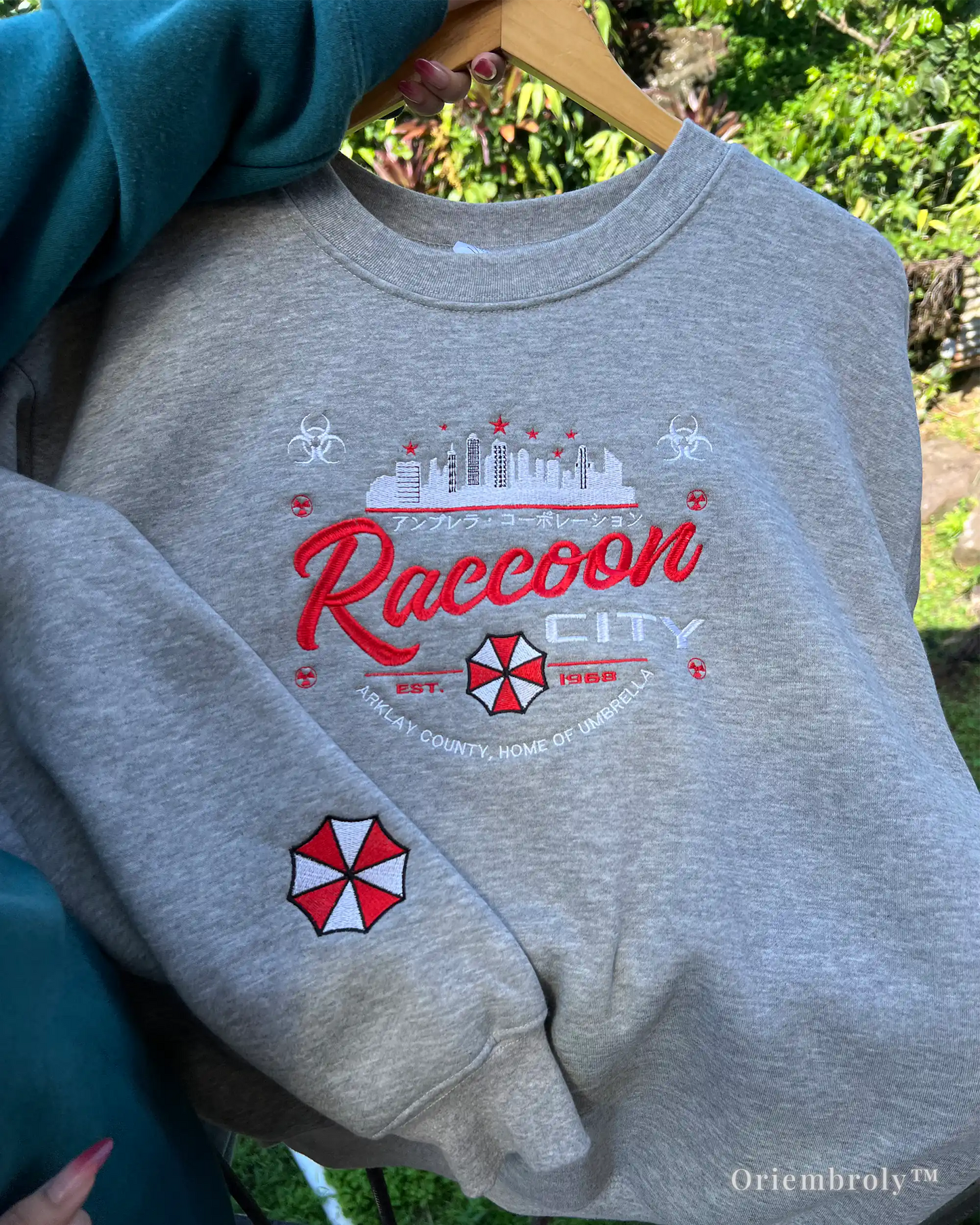 heavyweight fabric with dense embroidery texture crewneck