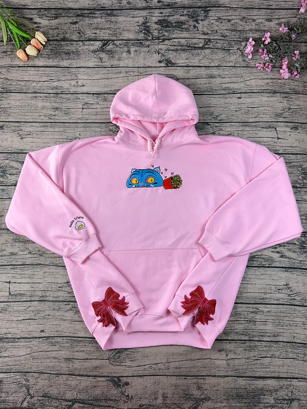 Cute Blue Tiger Embroidered Sweatshirt – Kawaii Animal Fleece Crewneck, Cozy Unisex Gift