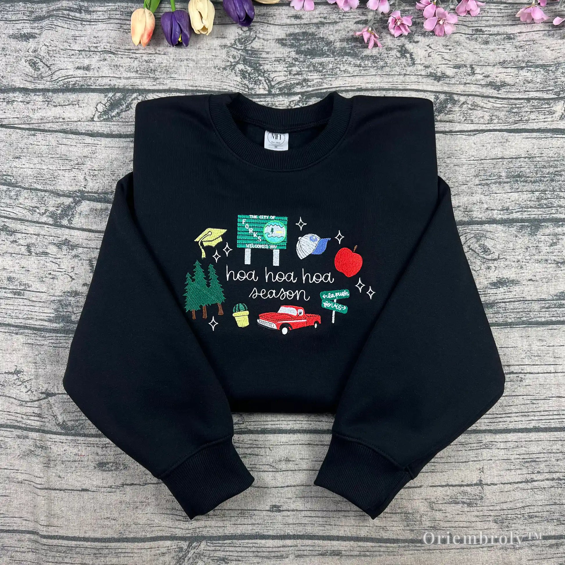 Hoa hoa hoa season embroidered crewneck vintage sweatshirt front view