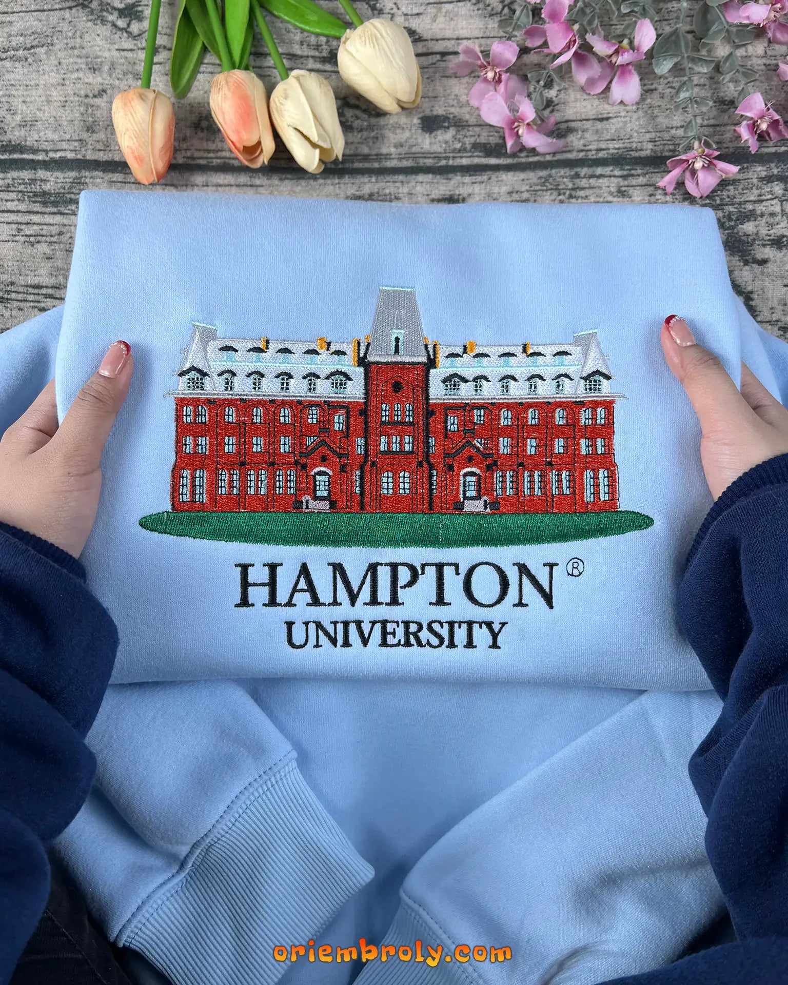 Hampton University alumni sweatshirt