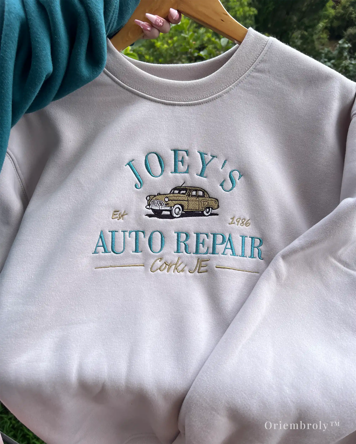 Retro garage logo embroidery on vintage crewneck Outdoor