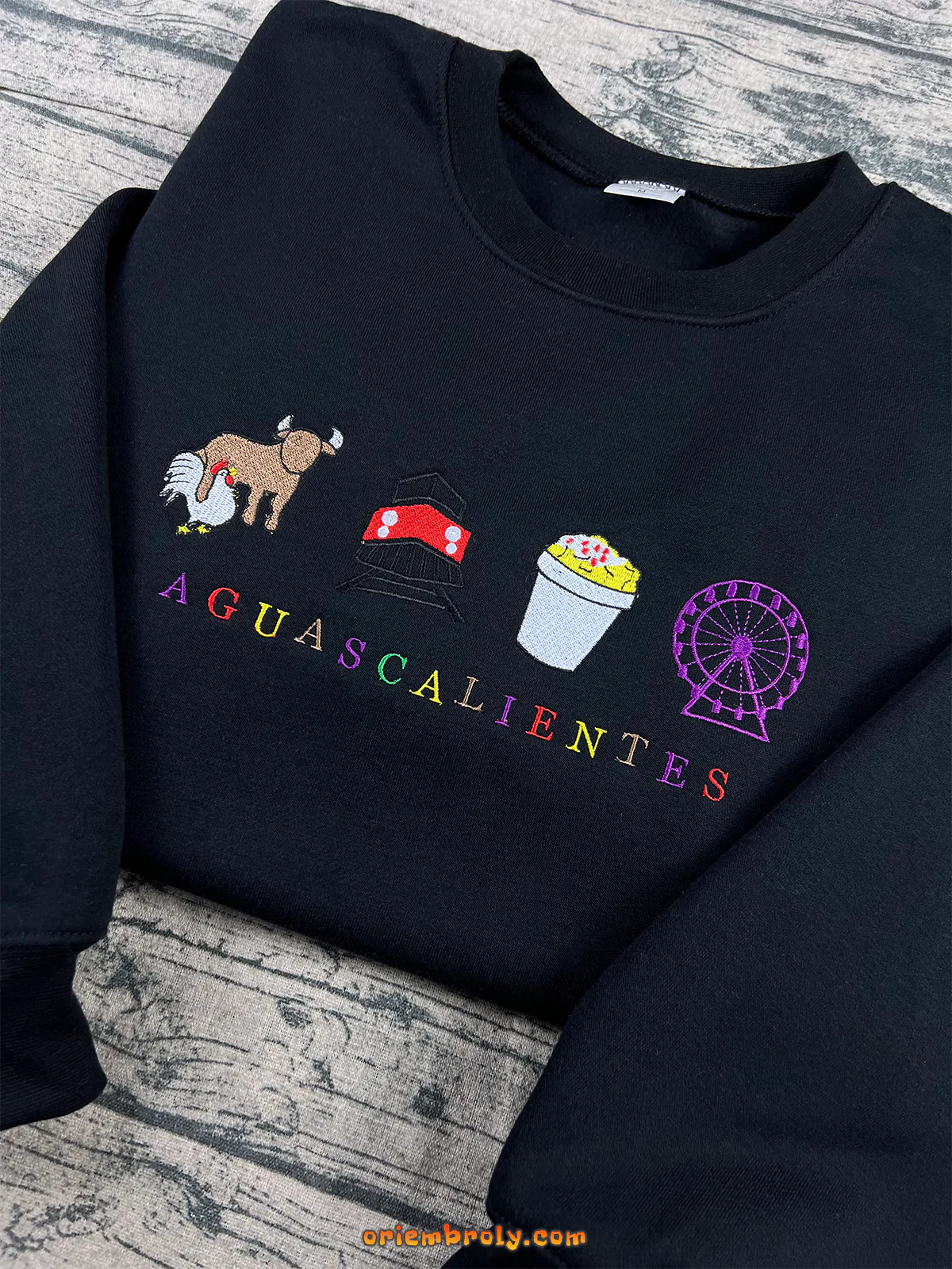 Black crewneck with Aguascalientes cultural embroidery