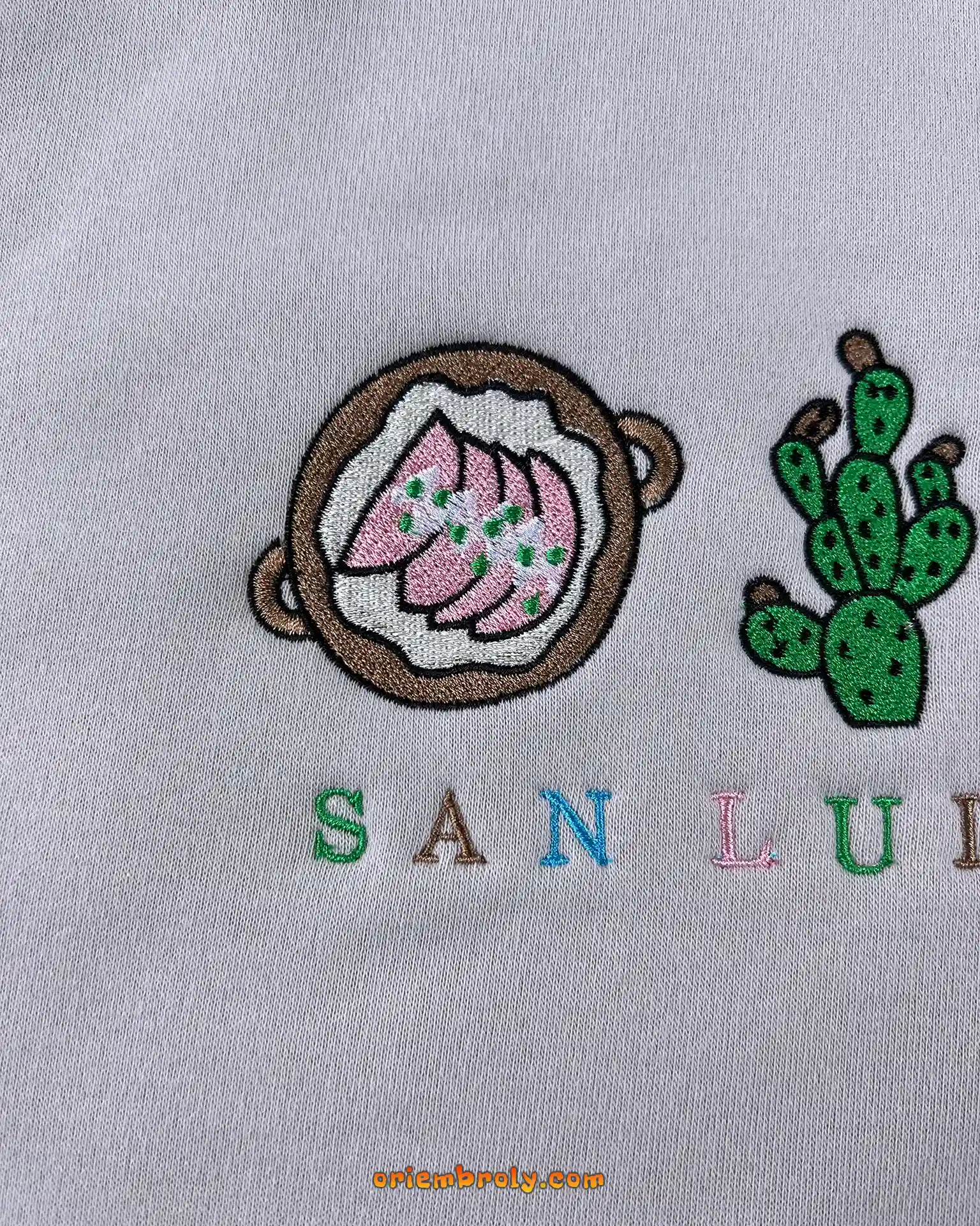 Mexican city themed embroidered crewneck