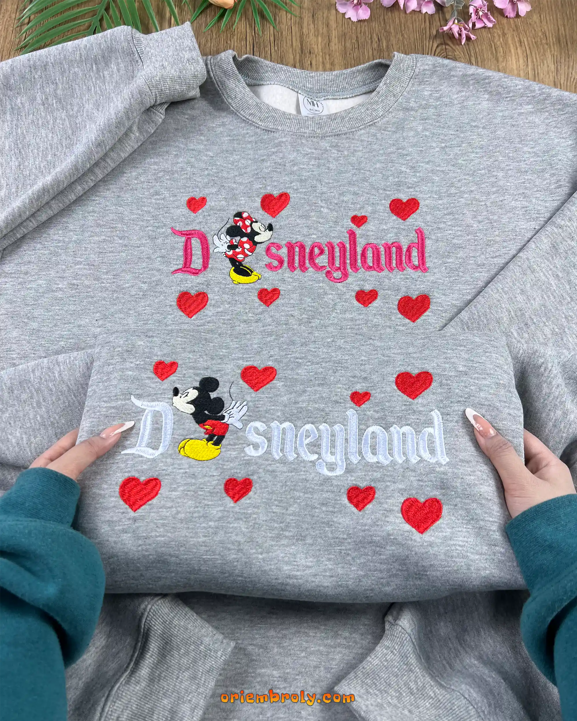 Mickey and Minnie Disneyland embroidered crewneck sweatshirt set for matching couple outfits