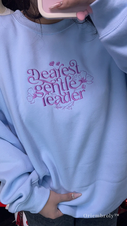 heavyweight fabric detail of embroidered crewneck sweatshirt