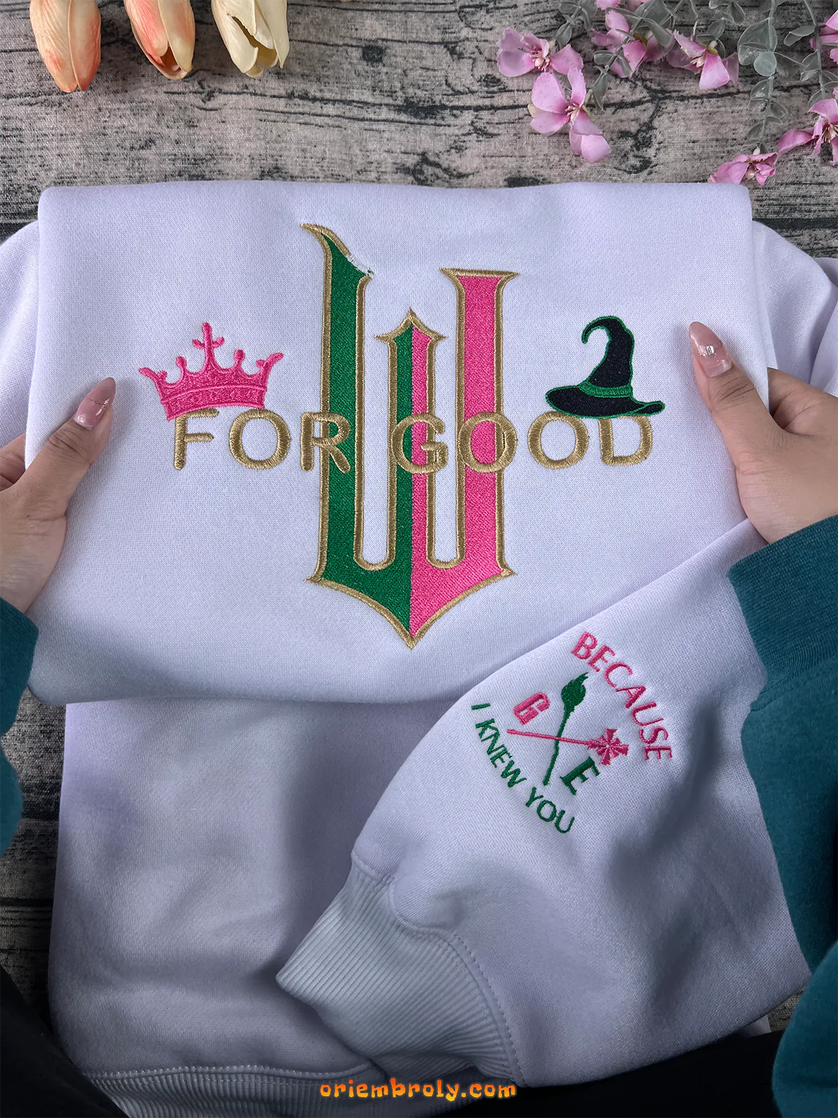 Sorority crewneck with symbolic embroidered elements