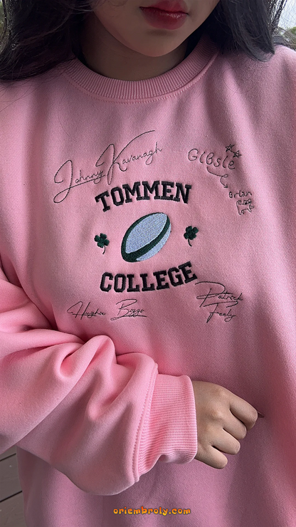 Reading aesthetic embroidered crewneck