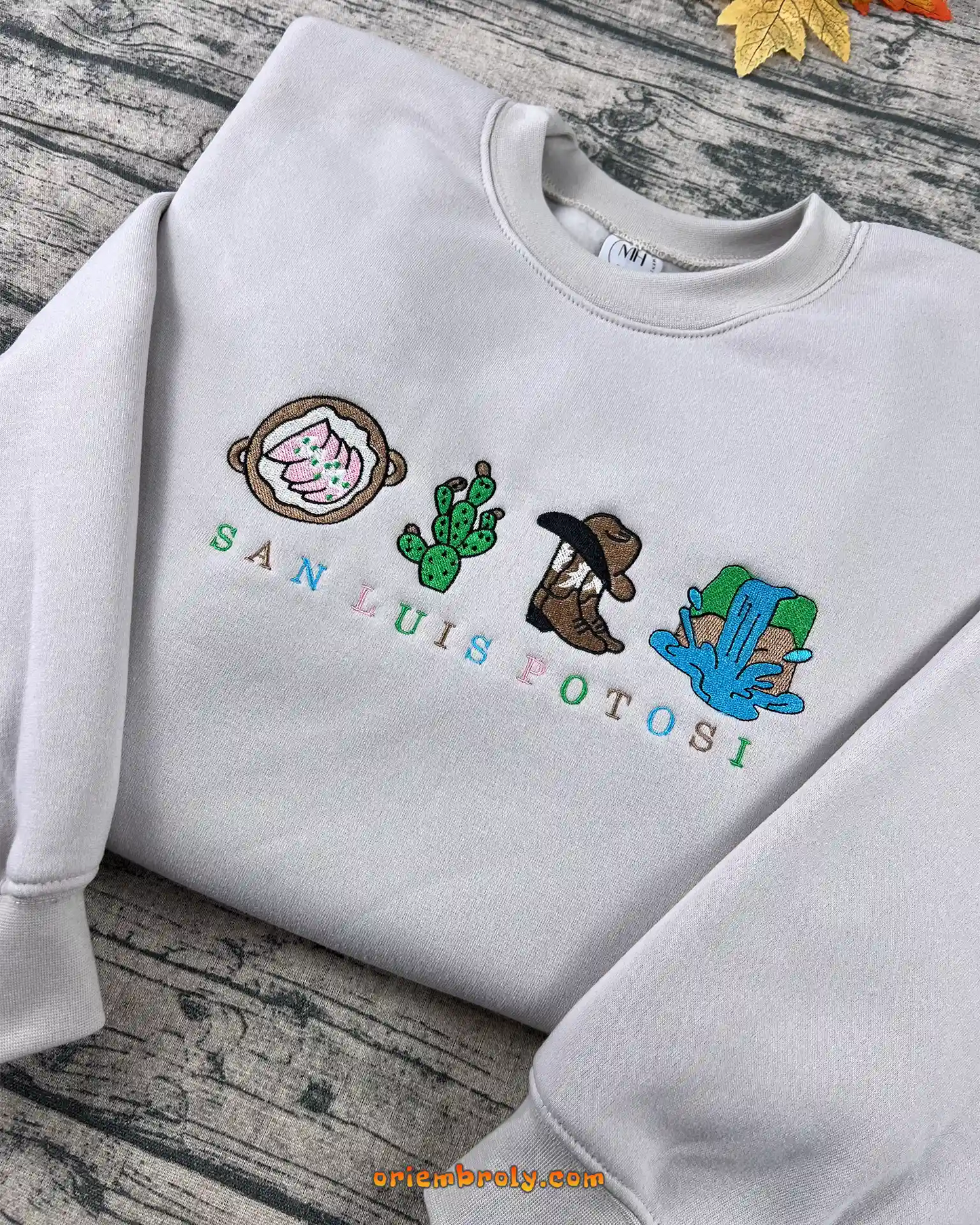 Embroidered San Luis Potosí city icons crewneck