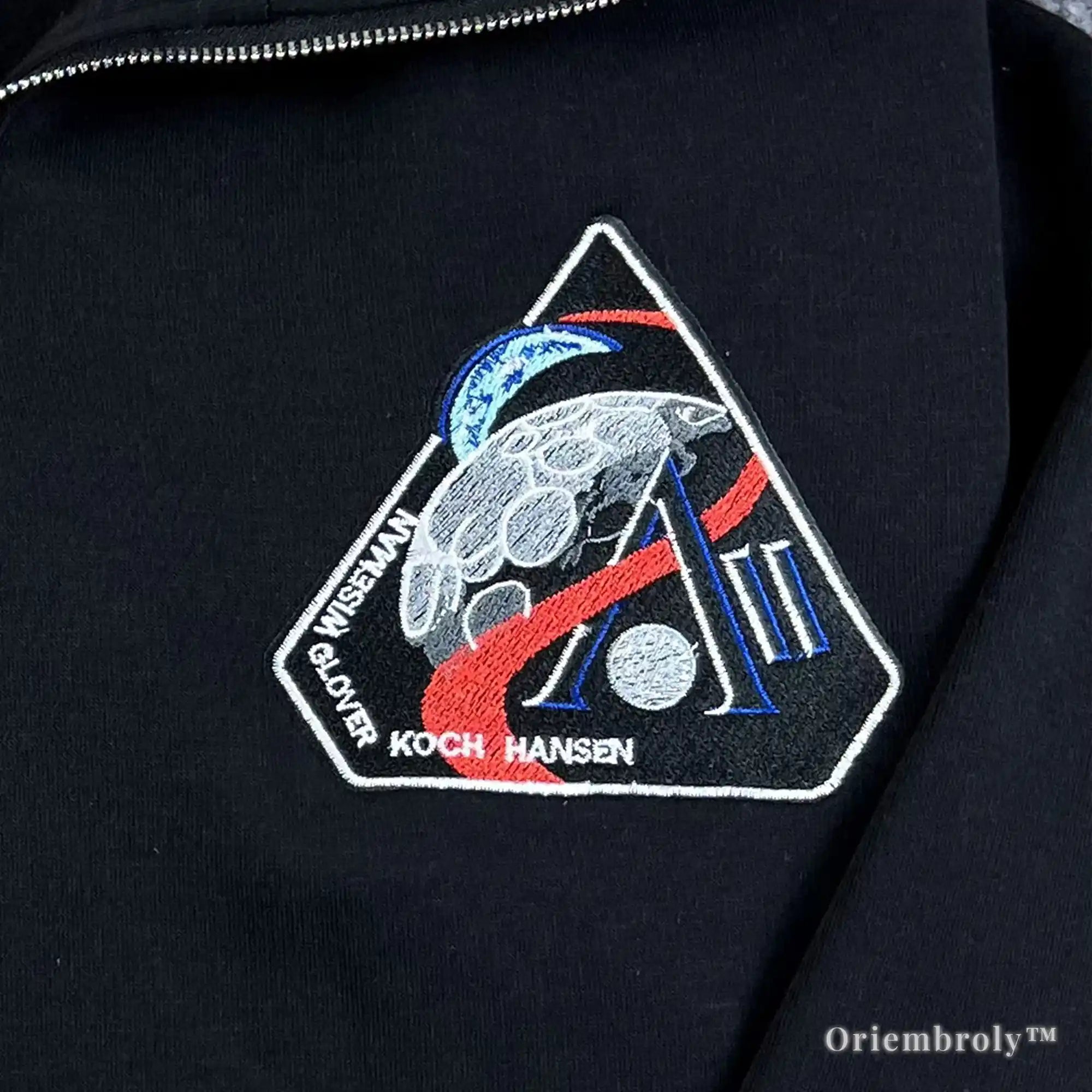 STEM-core aesthetic black pullover with "ARTEMIS II" embroidered on the sleeve. A minimalist and modern space-themed streetwear piece perfect for university students and science educators