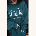Cozy sweatshirt for readers with goose embroidery