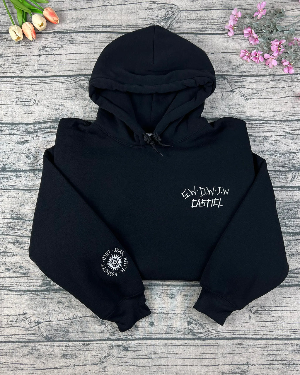 Supernatural embroidered sweatshirt featuring Dean, Sam, Castiel, Baby Impala car and antipossession symbol. Fangirl cosplay hoodie, handmade jumper perfect for fans.