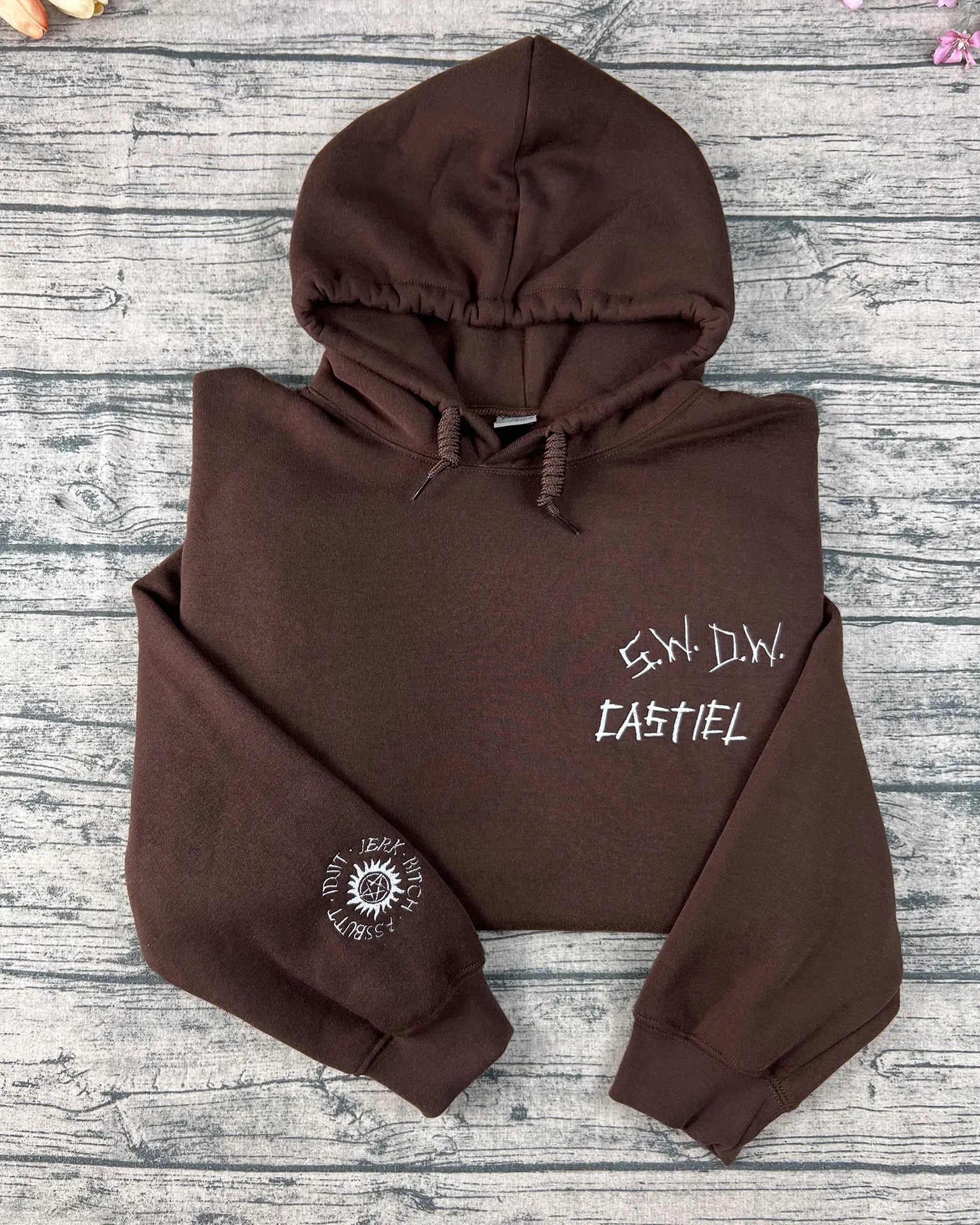 Supernatural embroidered sweatshirt hoodie with Dean, Sam, Castiel, Baby car and antipossession symbol. Perfect fangirl cosplay jumper for fans of the series.
