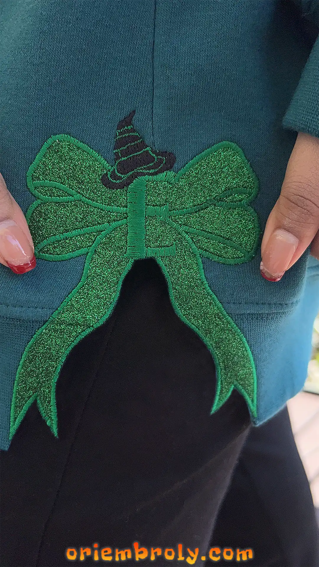 Soft cotton-blend Defying Gravity Bow sweatshirt