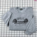 Cozy sweatshirt with One Tree Hill bridge design