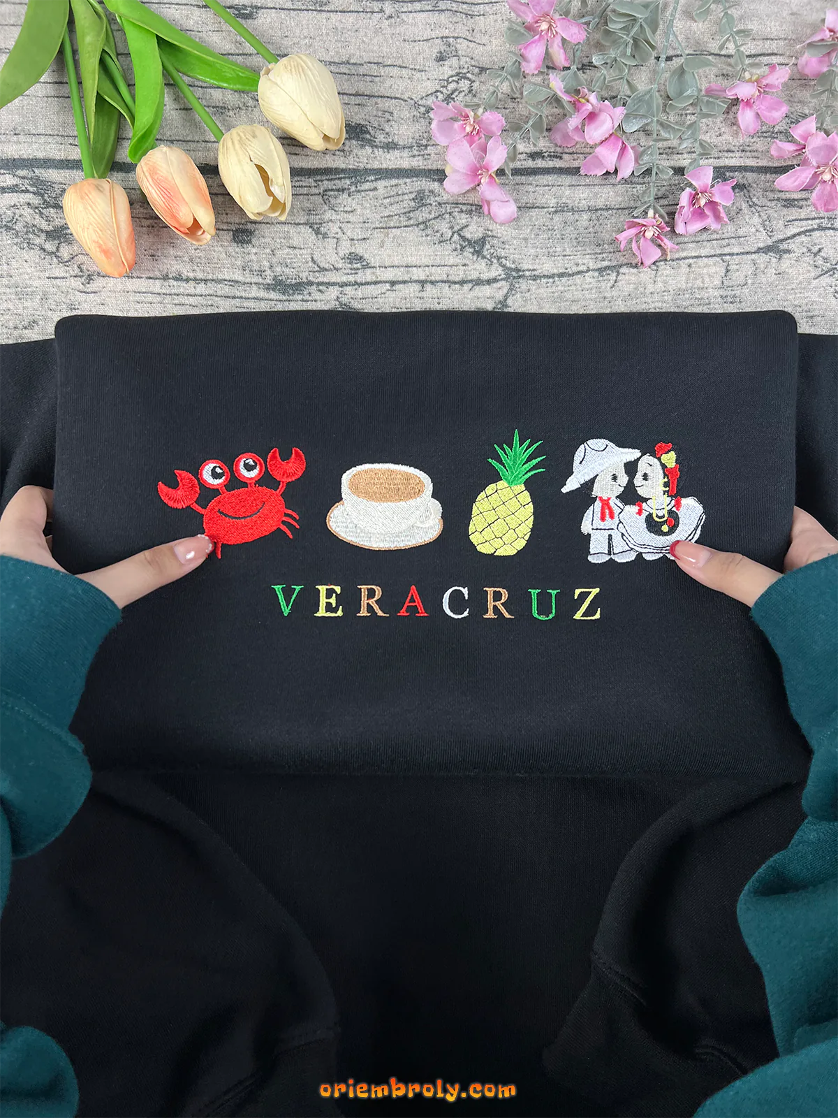 Embroidered Mexico travel gift sweatshirt