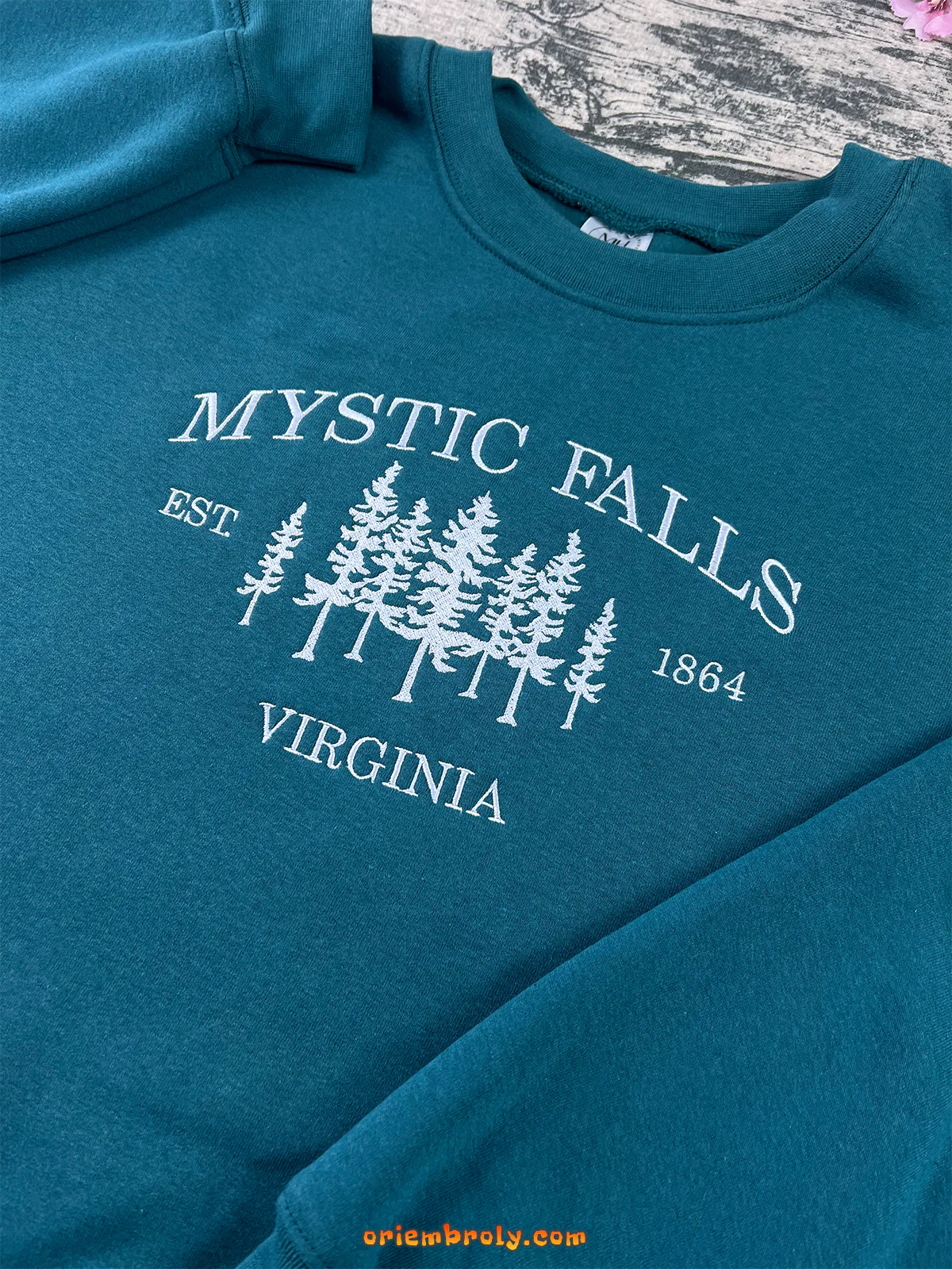 Vintage teal forest crewneck with year design
