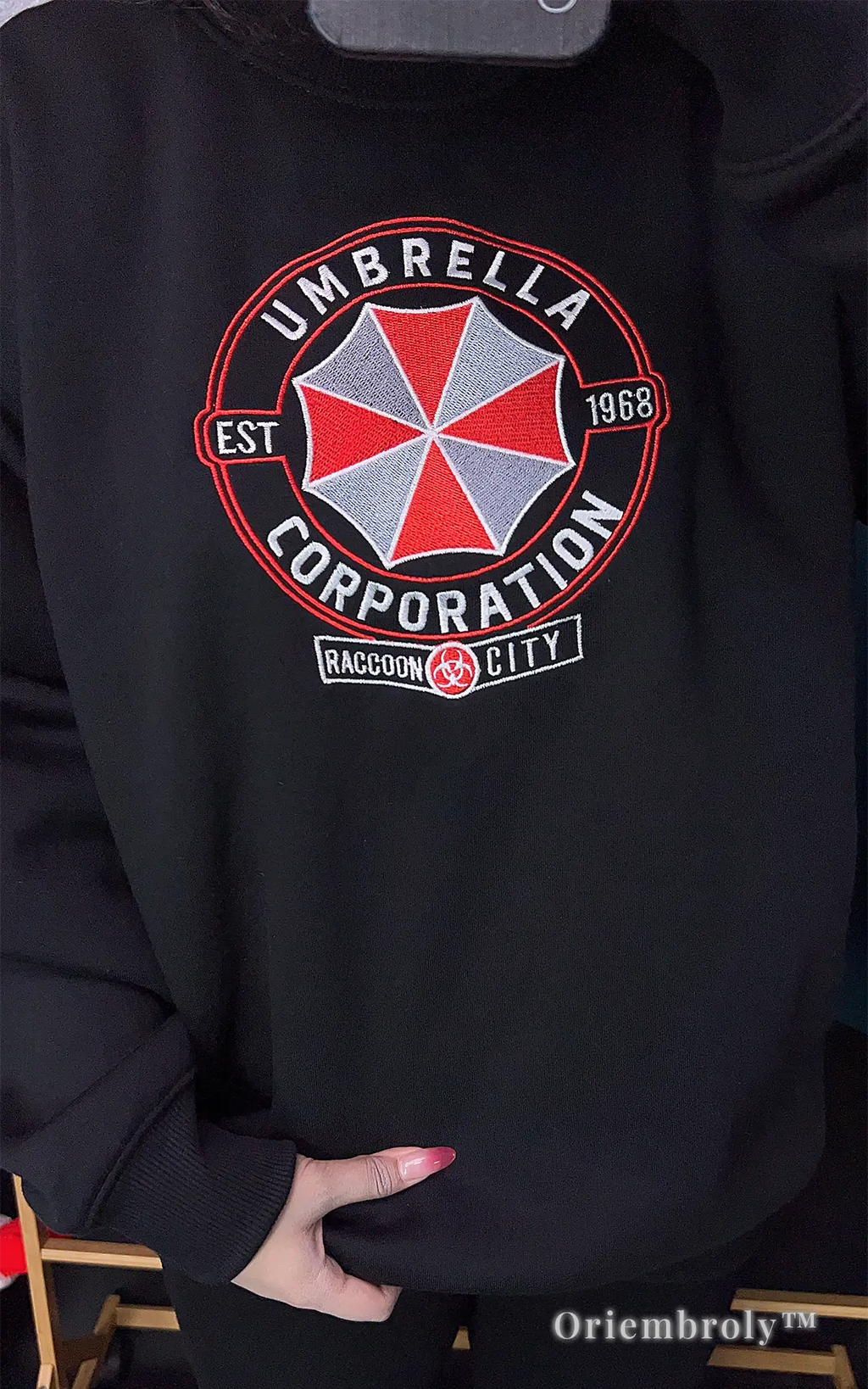 Vintage-style Resident Evil Umbrella Corp sweater in black, premium cotton fleece for gamers