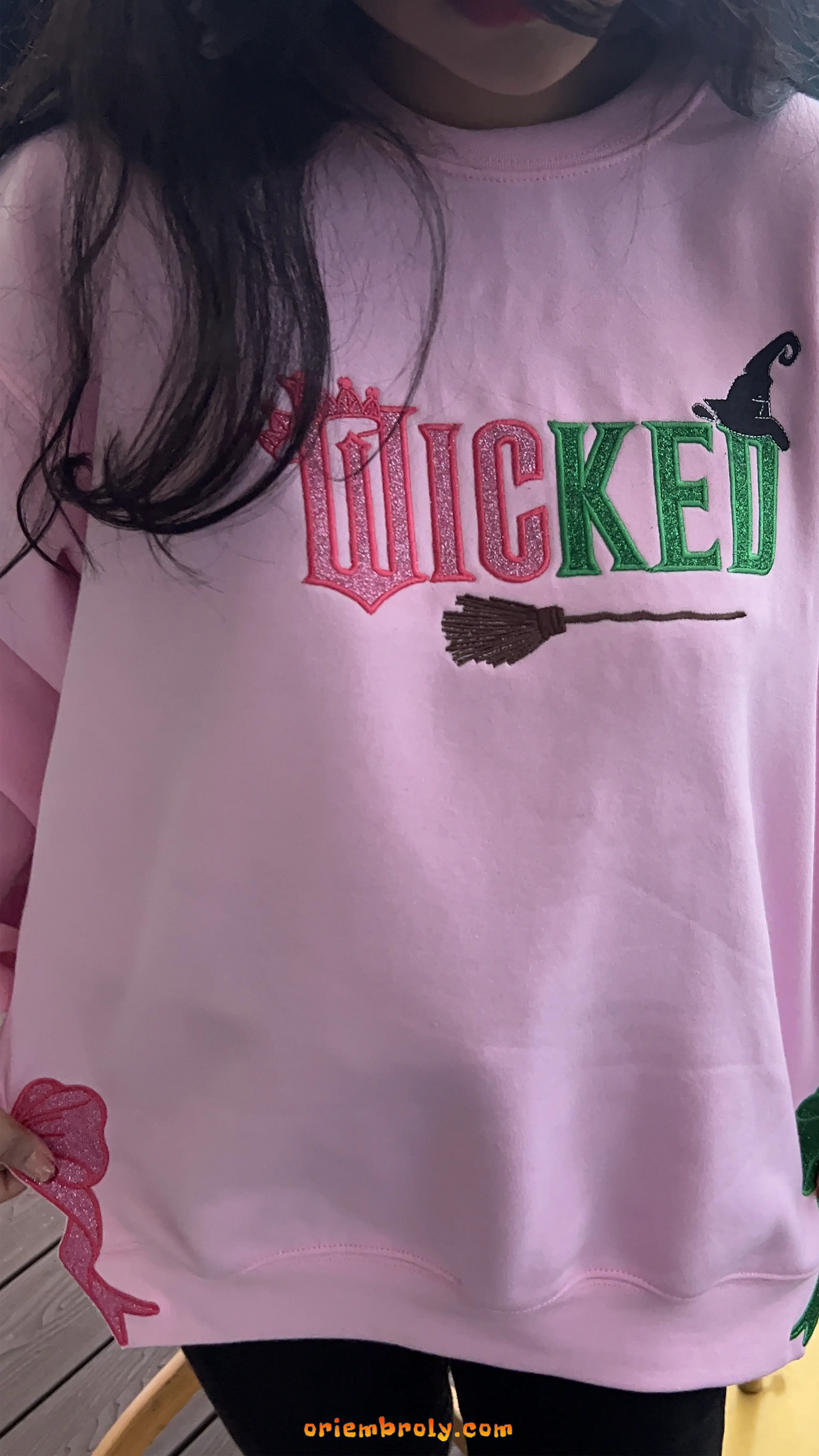 Wicked Elphaba and Glinda Wizard of Oz fans